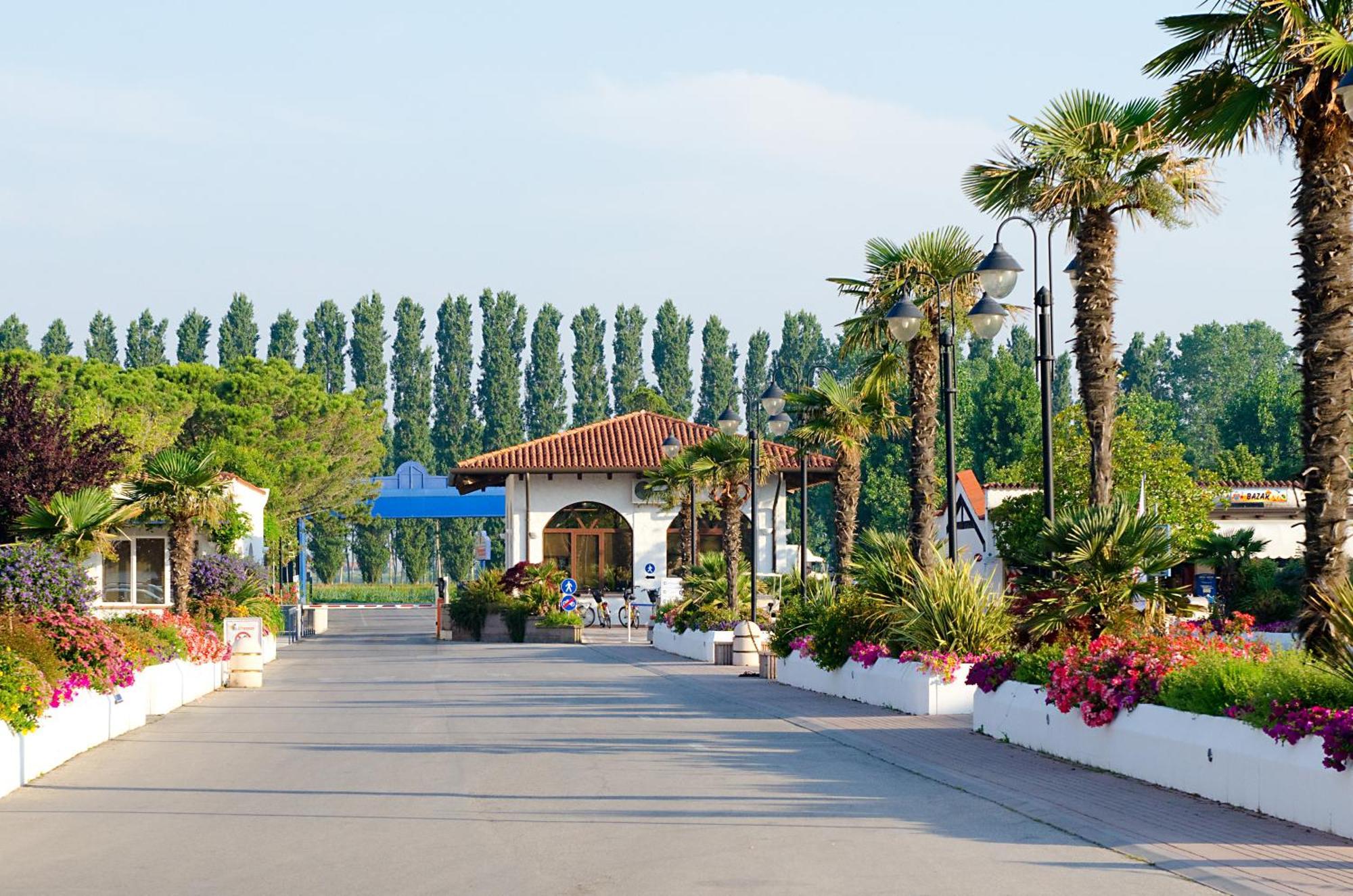 Villaggio San Francesco - Adria Holiday Mobile Homes Дуна-Верде Экстерьер фото